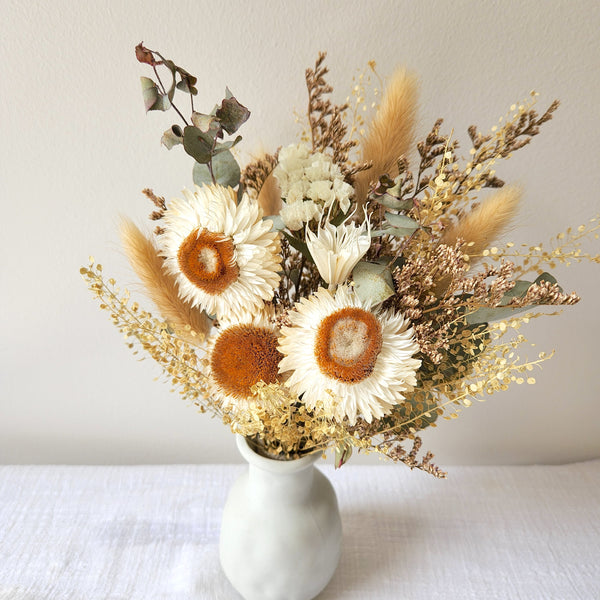 Natural Tone Small Bouquet, Dried Flower Bunch, Wedding Flower, Home Decoration